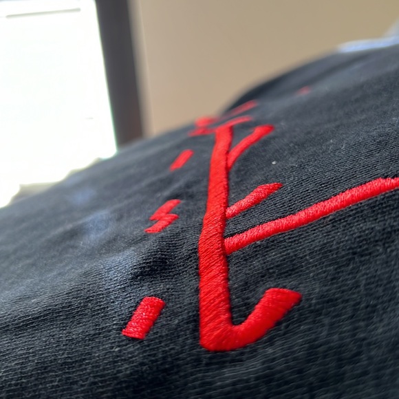 PLEASURES Listen Heavyweight Shirt Graphic Tee w/ Embroidery // Size XL // - Picture 4 of 5